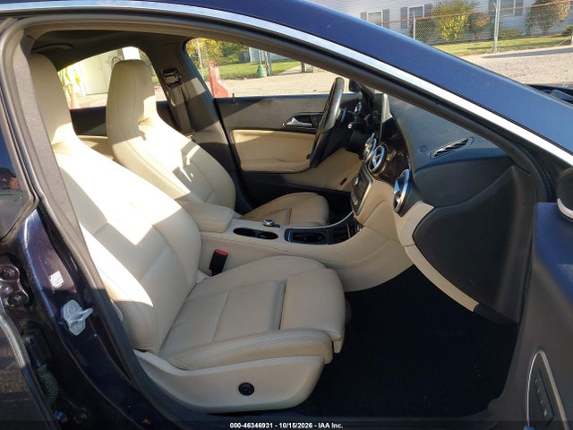 2017 MERCEDES-BENZ CLA 250 4MATIC 5