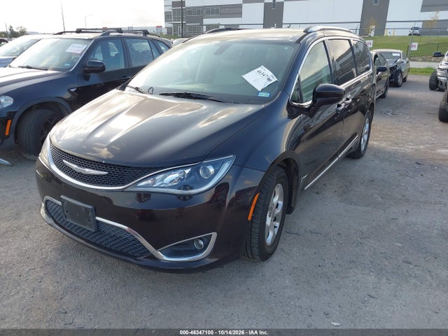 2017 CHRYSLER PACIFICA 2