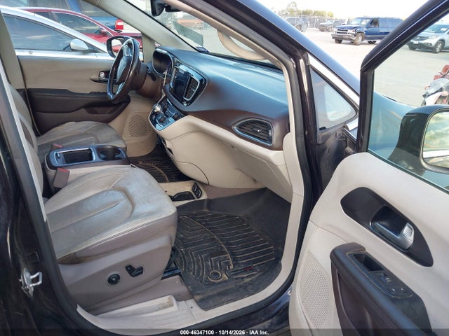 2017 CHRYSLER PACIFICA 5