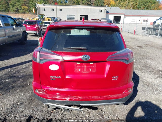2017 TOYOTA RAV4 XLE 16