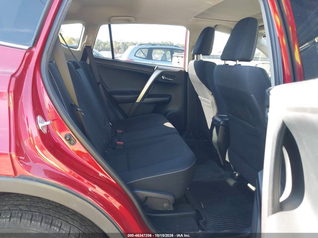 2017 TOYOTA RAV4 XLE 8