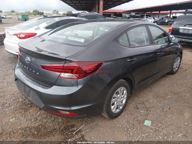 2020 HYUNDAI ELANTRA SE 4
