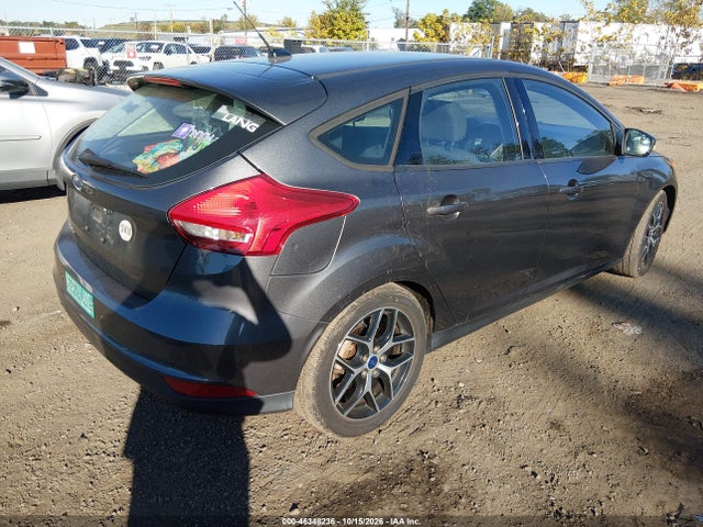 2017 FORD FOCUS SEL 4
