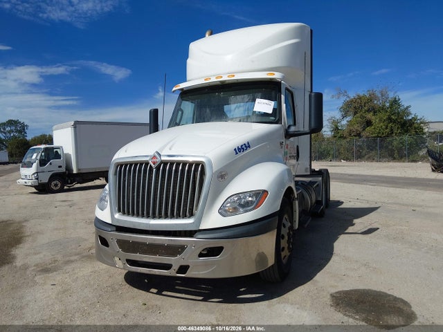 2018 INTERNATIONAL LT 12