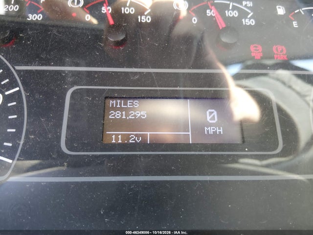 2018 INTERNATIONAL LT 6