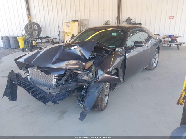 2019 DODGE CHALLENGER SXT 2