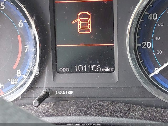 2018 TOYOTA COROLLA LE 15