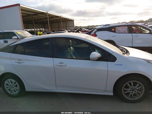 2017 TOYOTA PRIUS TWO 13