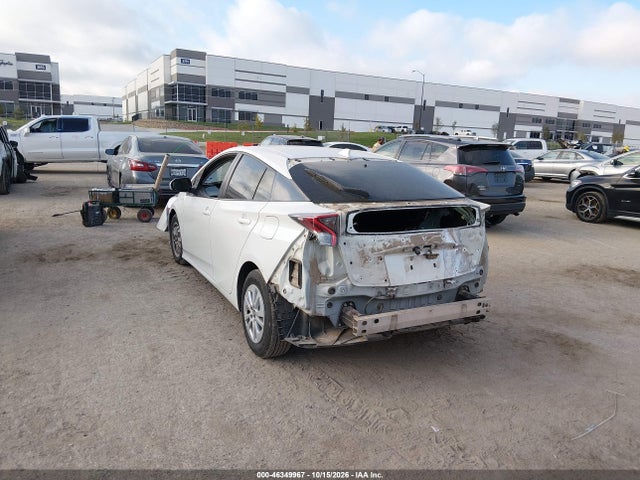 2017 TOYOTA PRIUS TWO 3