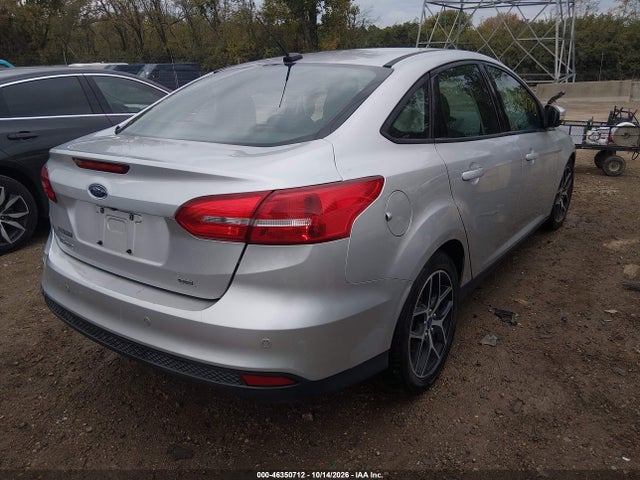 2017 FORD FOCUS SEL 4