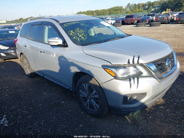 2017 NISSAN PATHFINDER SL