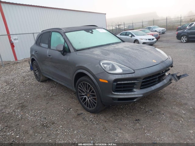 2019 PORSCHE CAYENNE