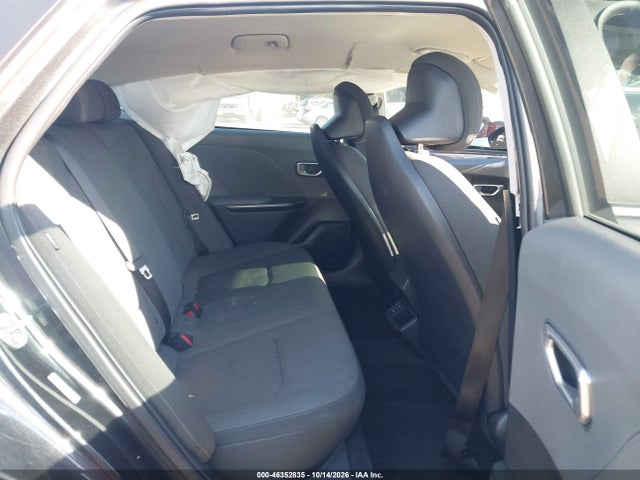 2025 KIA K4 LXS 8