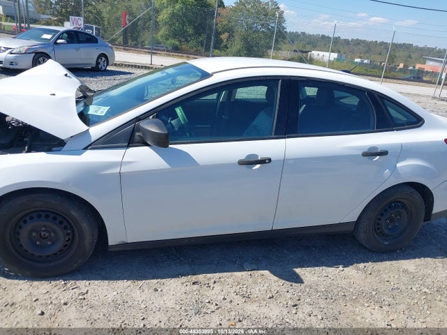 2018 FORD FOCUS S 14