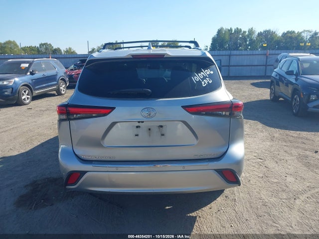 2020 TOYOTA HIGHLANDER PLATINUM 17