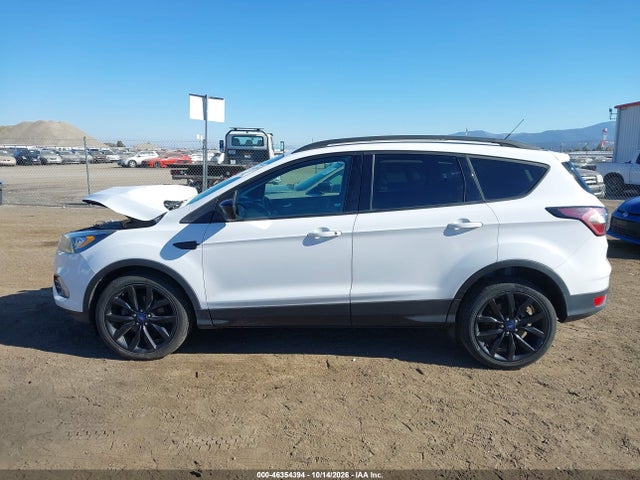 2017 FORD ESCAPE SE 15