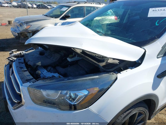 2017 FORD ESCAPE SE 21