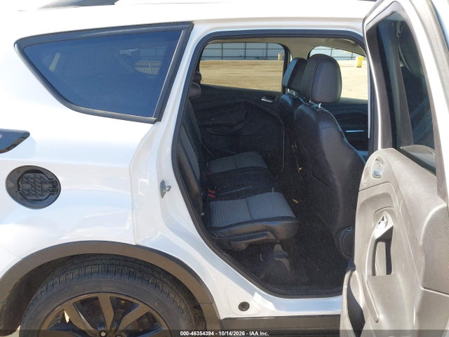 2017 FORD ESCAPE SE 8