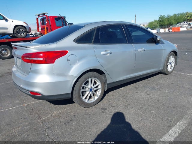 2017 FORD FOCUS SE 4