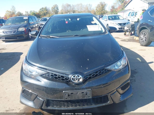 2018 TOYOTA COROLLA IM 13