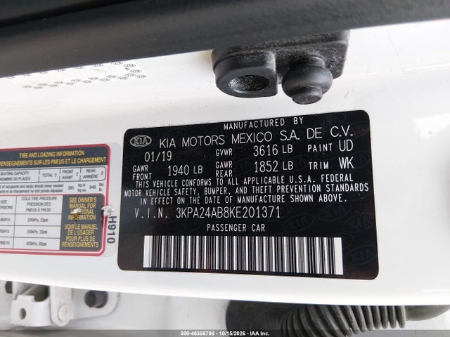 2019 KIA RIO S 9
