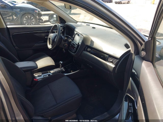 2019 MITSUBISHI OUTLANDER ES 5