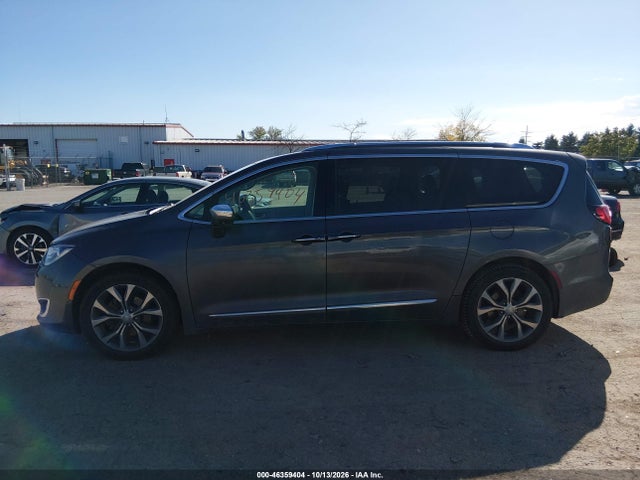 2018 CHRYSLER PACIFICA LIMITED 14