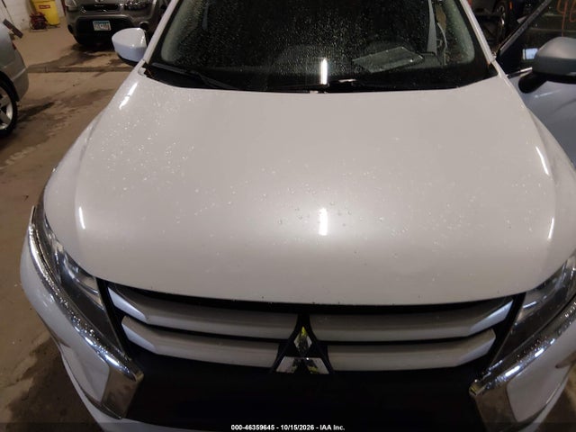 2019 MITSUBISHI ECLIPSE CROSS ES 10