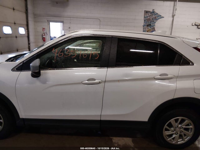 2019 MITSUBISHI ECLIPSE CROSS ES 14