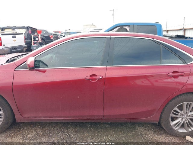 2017 TOYOTA CAMRY SE 14