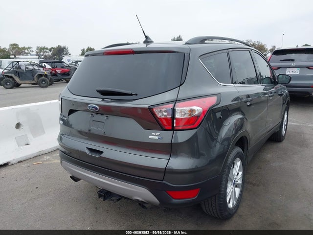 2018 FORD ESCAPE SE 4