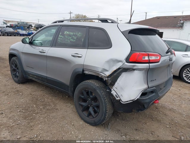 2017 JEEP CHEROKEE TRAILHAWK 3