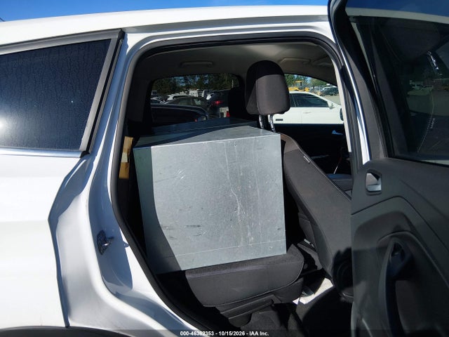 2017 FORD ESCAPE SE 8