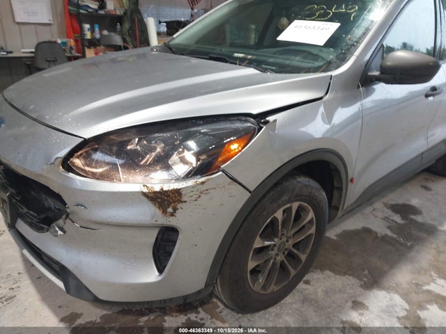 2022 FORD ESCAPE S 17