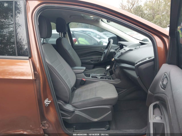 2017 FORD ESCAPE S 5