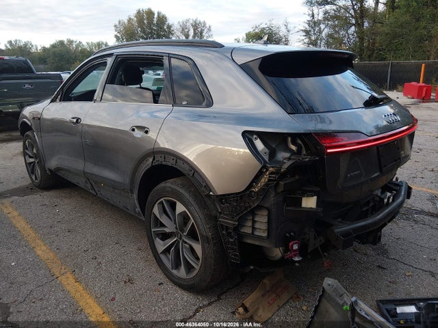 2021 AUDI E-TRON PREMIUM PLUS QUATTRO 3