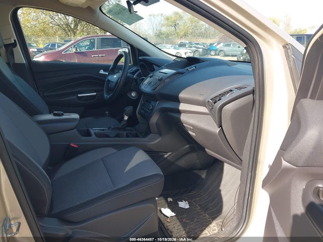 2017 FORD ESCAPE SE 5