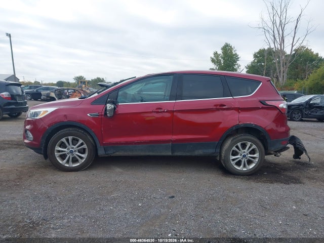 2017 FORD ESCAPE SE 14