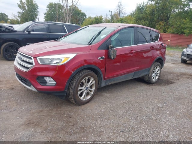 2017 FORD ESCAPE SE 2