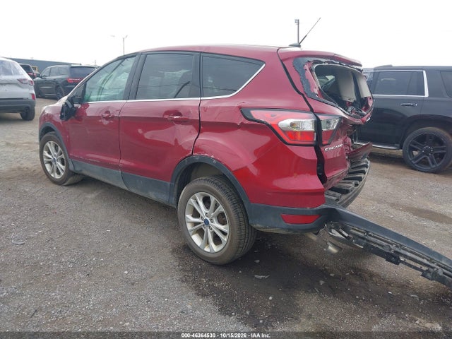 2017 FORD ESCAPE SE 3
