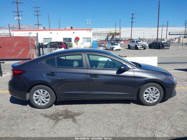 2020 HYUNDAI ELANTRA SE 15