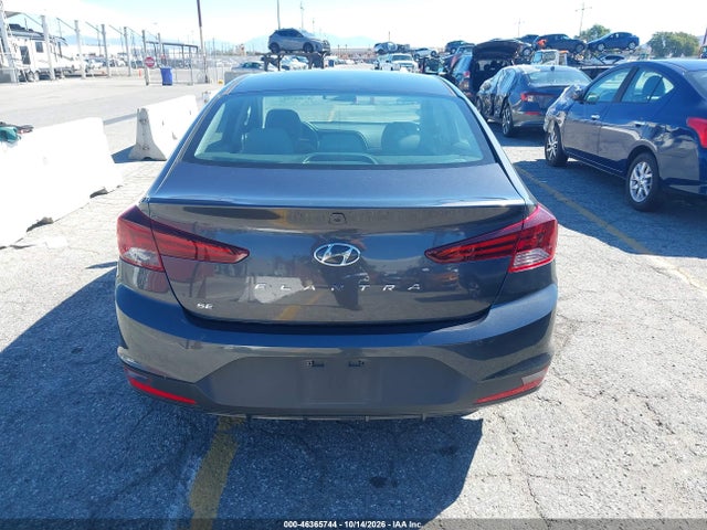 2020 HYUNDAI ELANTRA SE 18