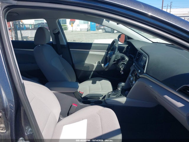 2020 HYUNDAI ELANTRA SE 5