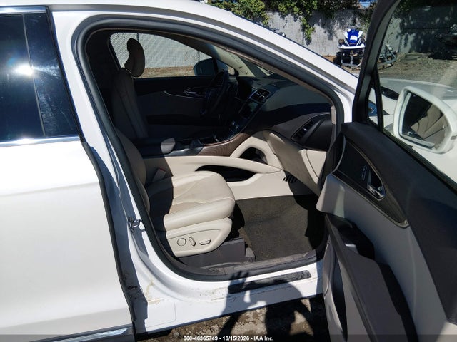 2019 LINCOLN NAUTILUS SELECT 5