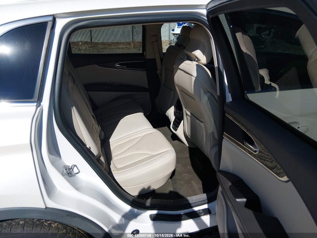 2019 LINCOLN NAUTILUS SELECT 8