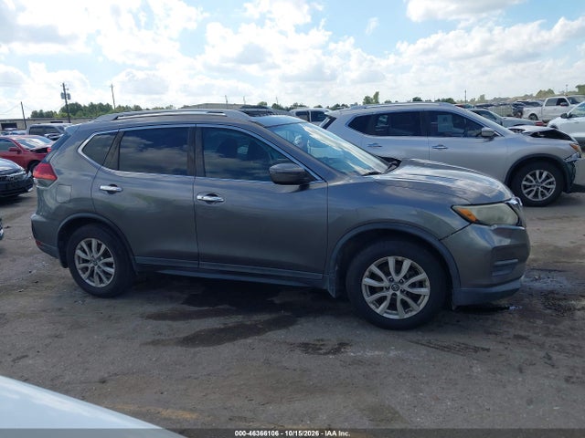 2017 NISSAN ROGUE SV 12