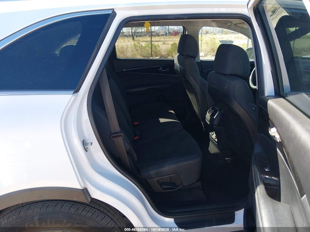 2017 KIA SORENTO 3.3L LX 8