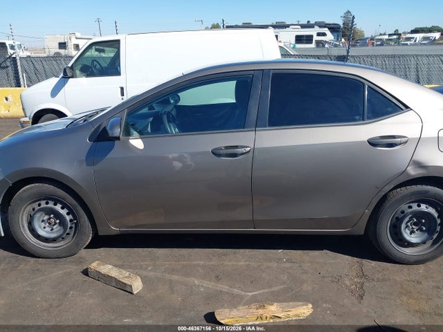 2018 TOYOTA COROLLA LE 14