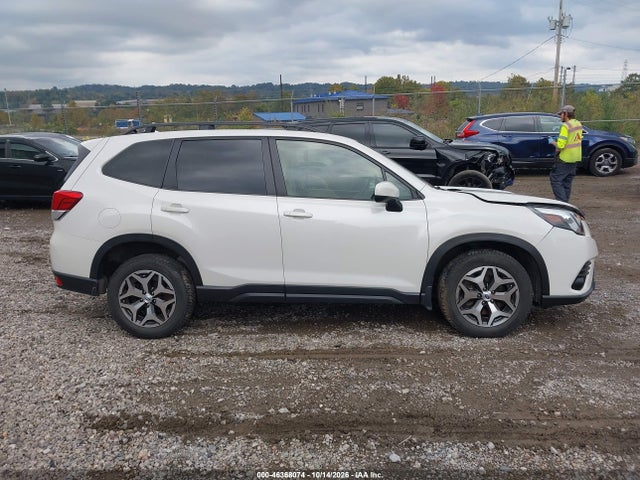 2022 SUBARU FORESTER PREMIUM 13