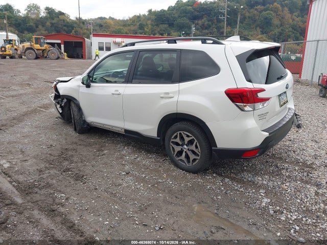 2022 SUBARU FORESTER PREMIUM 3